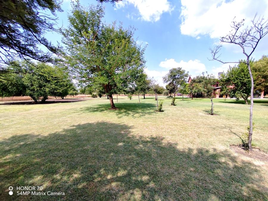 3 Bedroom Property for Sale in Hartebeesfontien AH North West